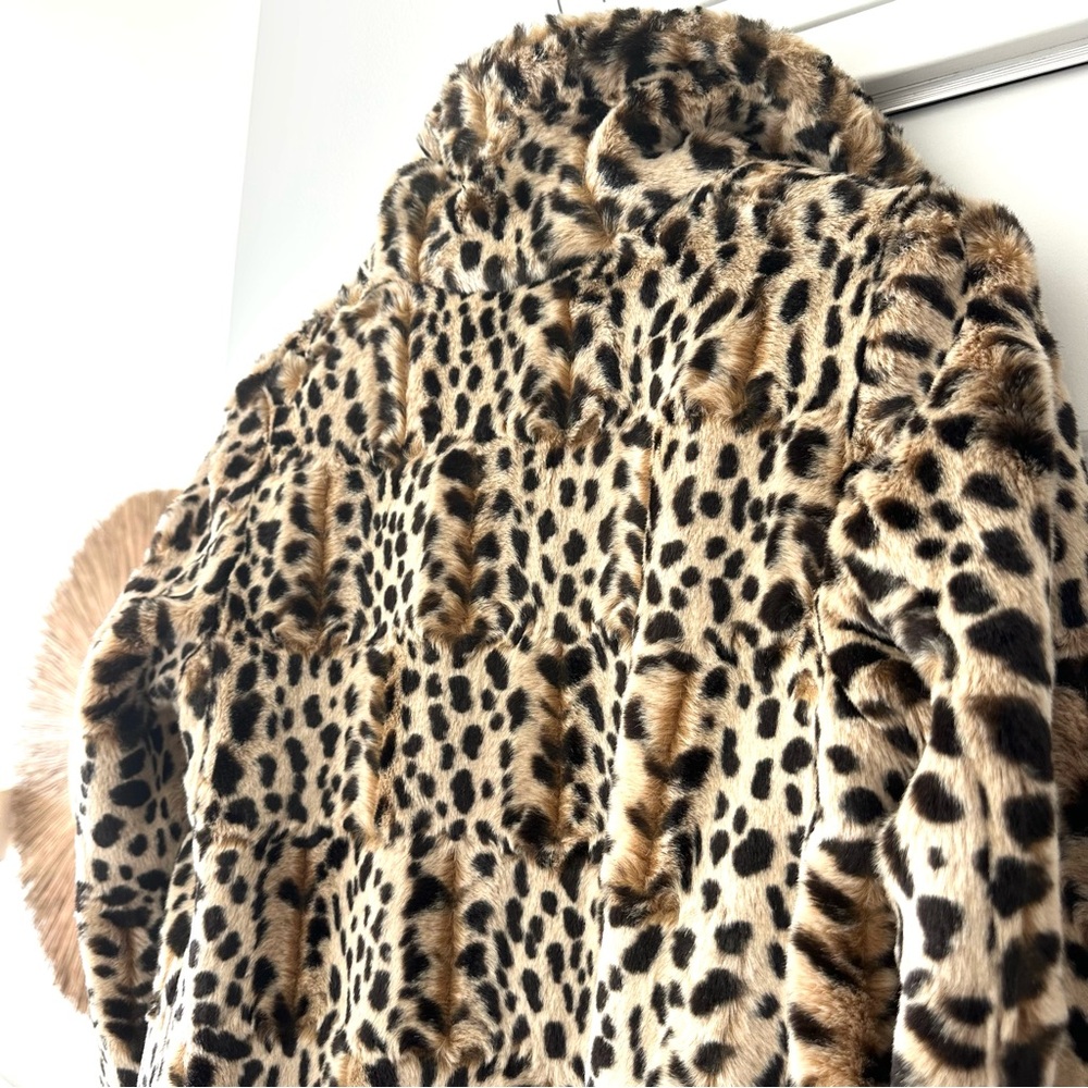 Gallery Animal Print Leopard Faux Fur Teddy Coat - Picture 3 of 9